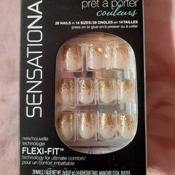 SALE!! Brand New False Nails - Picture 1 of 1